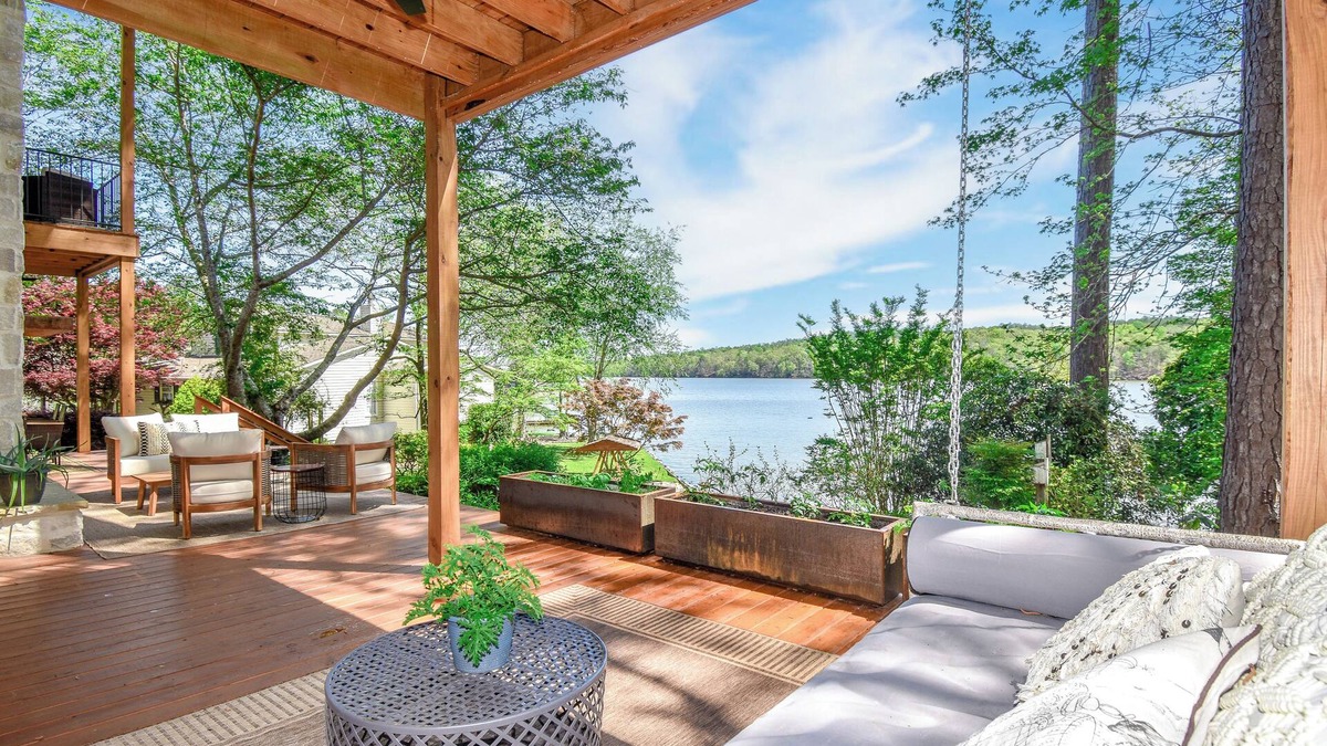 Pleasure Point House | Eagle's View by Big Fish Real Estate Group at Lake Martin