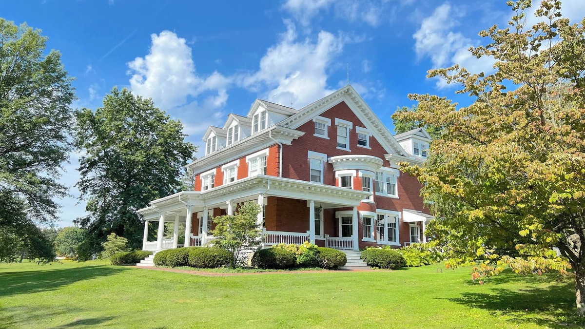 Port Matilda Other | Eagle Spring Farm House Near Penn State Football