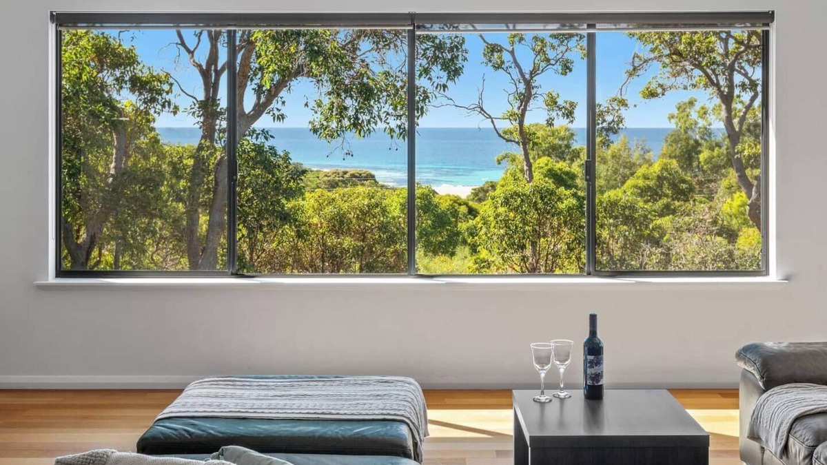 Eagle Bay House | Eagle Vista Beachside Bliss with Bushland Serenity