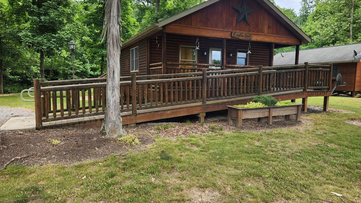 Clearville Cabin | Eagles Nest At Creekside Resort