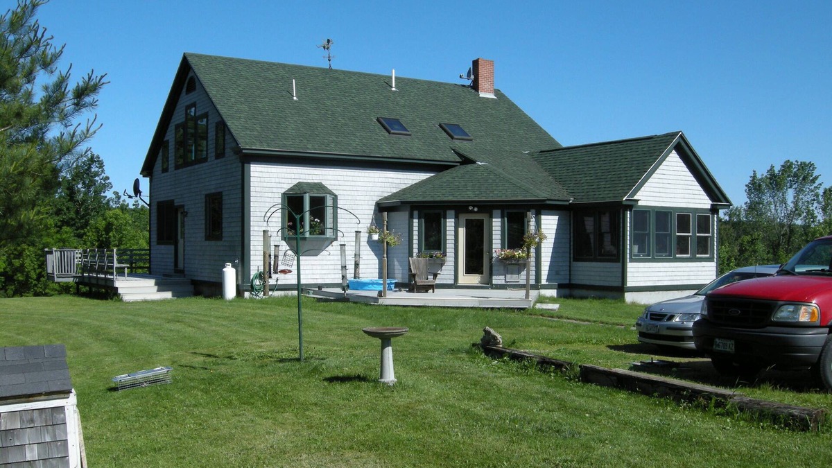 Dresden House | "Eagles Nest" Charming Post & Beam House near Eastern River, Beautiful fields,