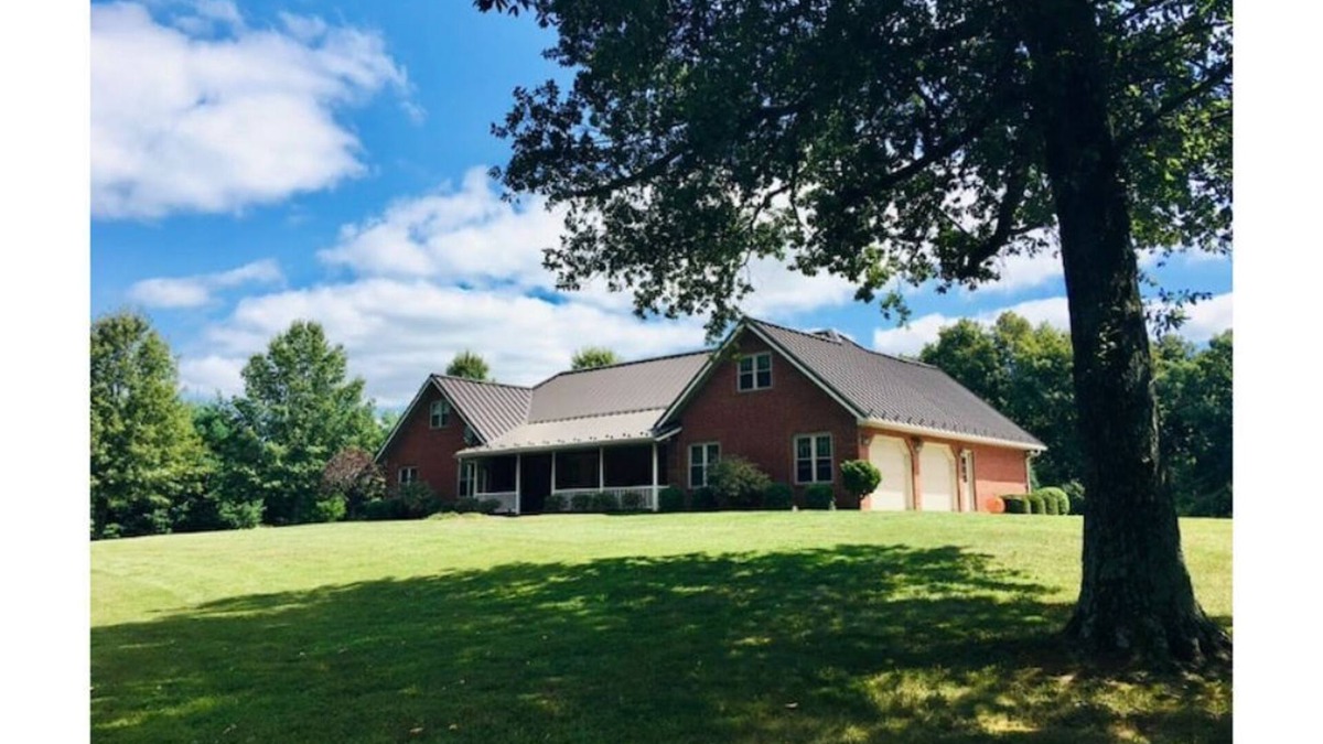 Ferdinand House | Eagles Nest - Eagle Adventures LLC