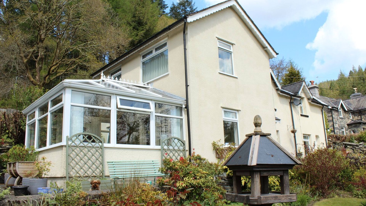 Gwynedd- Snowdonia House | Eagles View