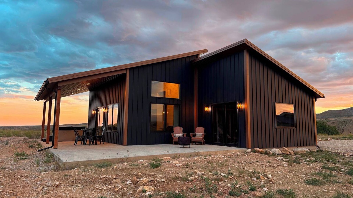 Shell Cabin | Earhart Cabin at Ever Sky Ranch