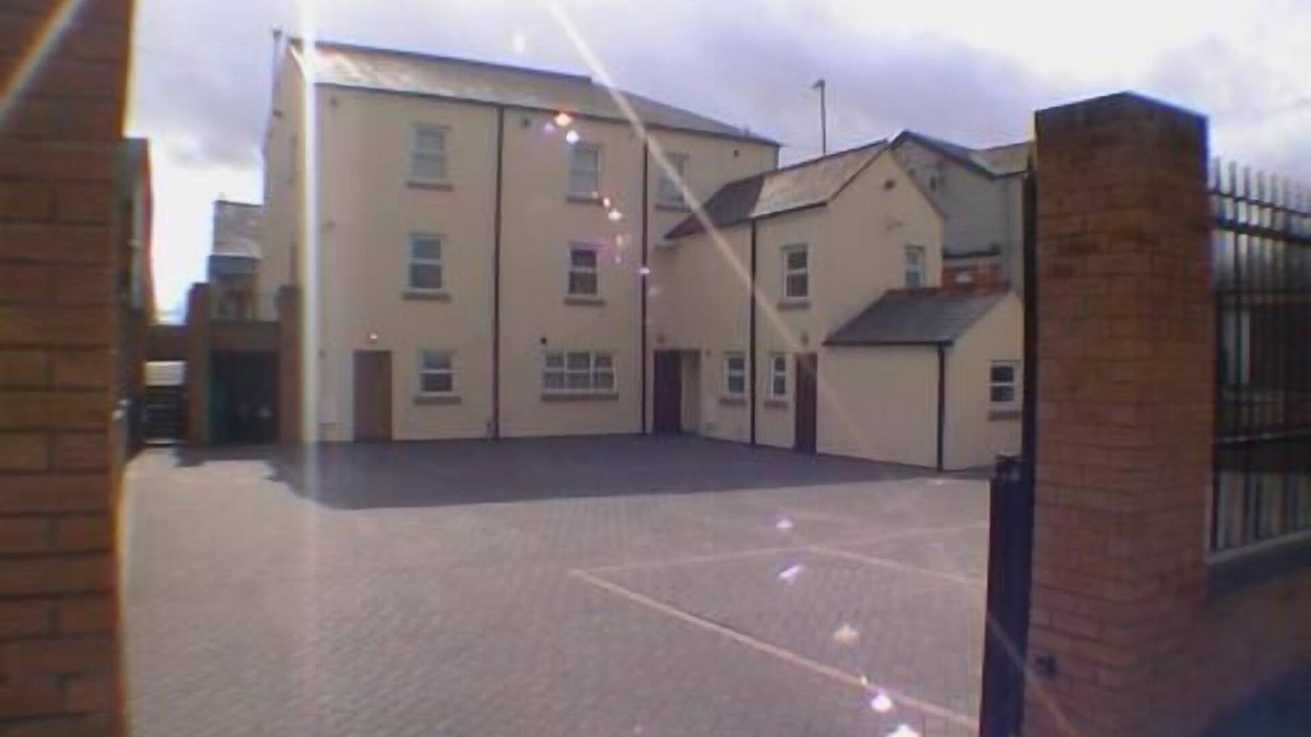 Crewe Apartment | Earle House Serviced Apartments