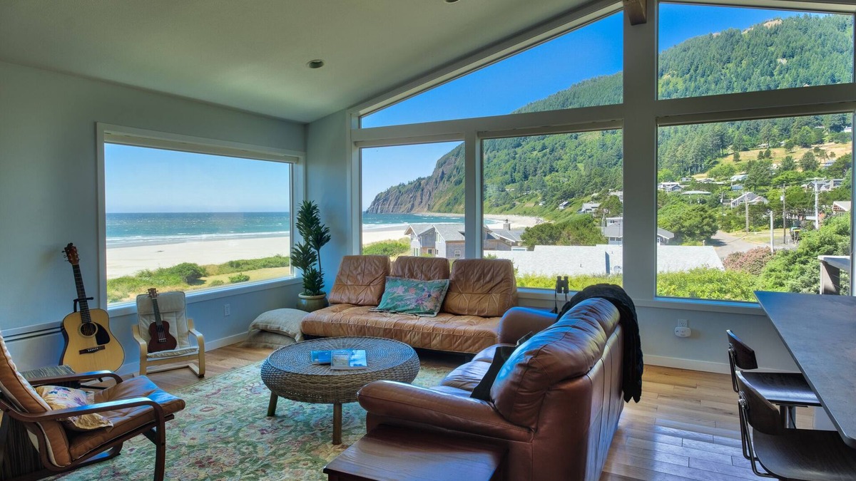 Neahkahnie Beach House | Early Bird Access - Aug 1-9 Prime Oceanfront at Manzanita Beach