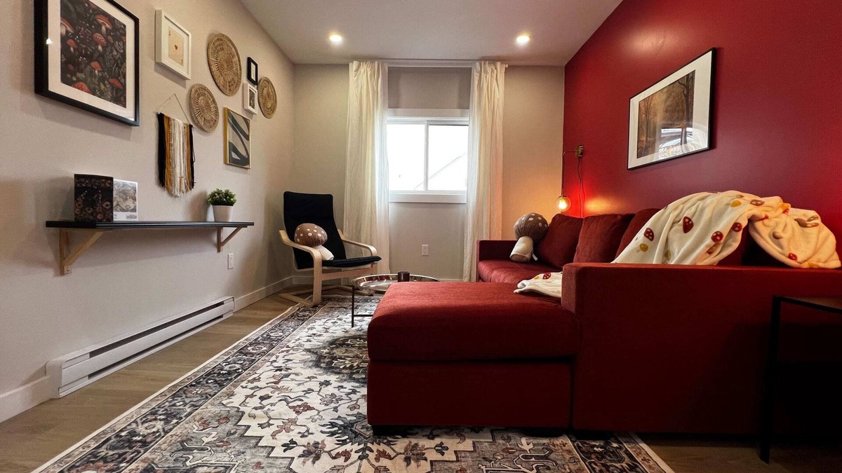 Downtown Apartment | Earthy Tones Summary: