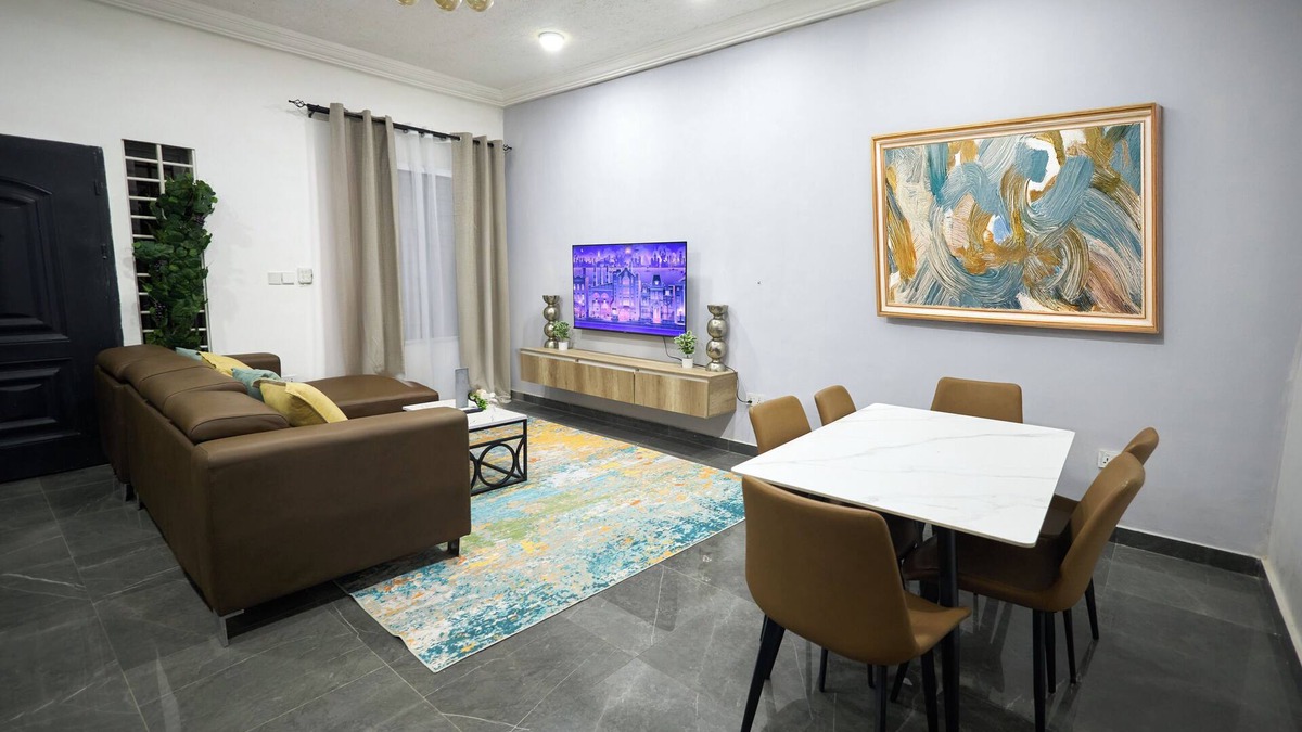 Ogbodjo Apartment | East Legon Hideaway