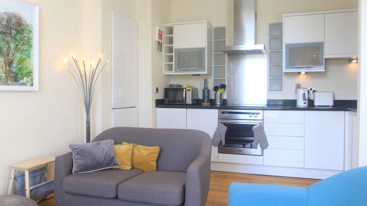 South Cliff Apartment | Easby Hall Apartment 6