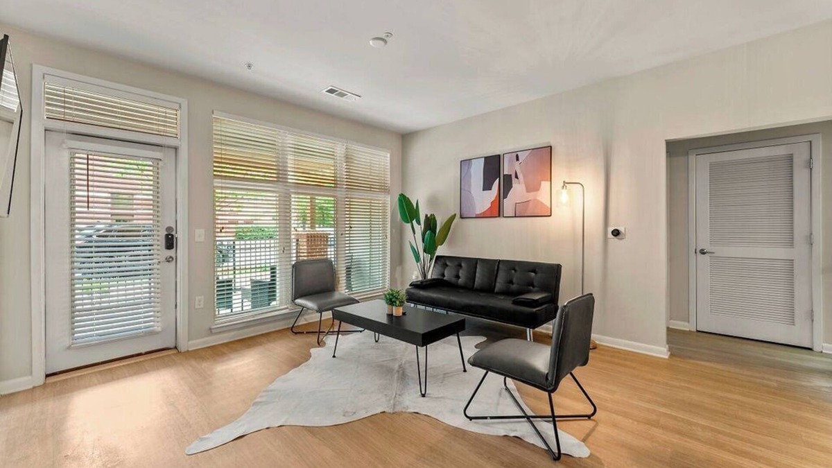 East Atlanta Apartment | East Atlanta Retreat Haven of Fun and Comfort!
