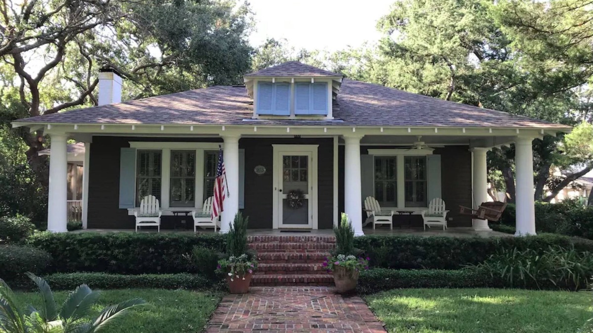 East Beach Cottage | East Beach Cottage and Guest House