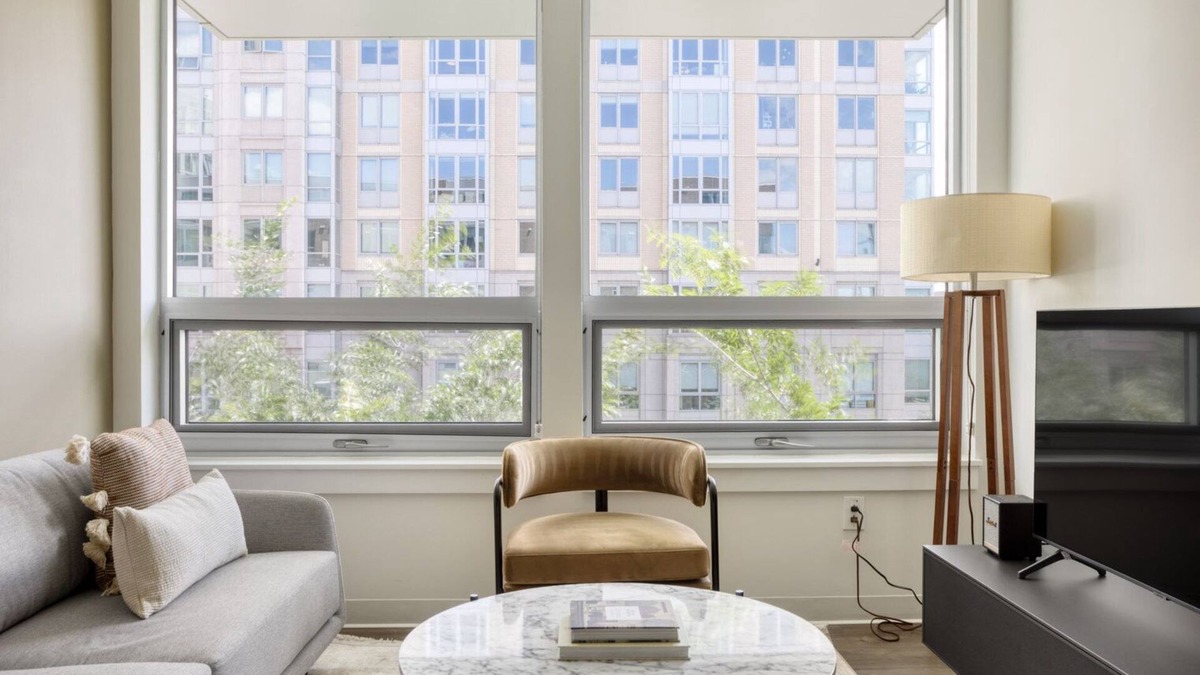 East Cambridge Apartment | East Cambridge 2BR w/Gym & W/D, near Lechmere T