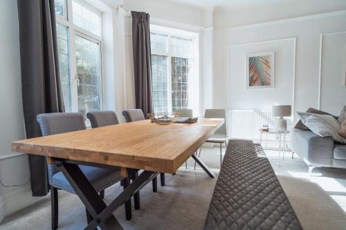 Boscombe Apartment | East Cliff Manor