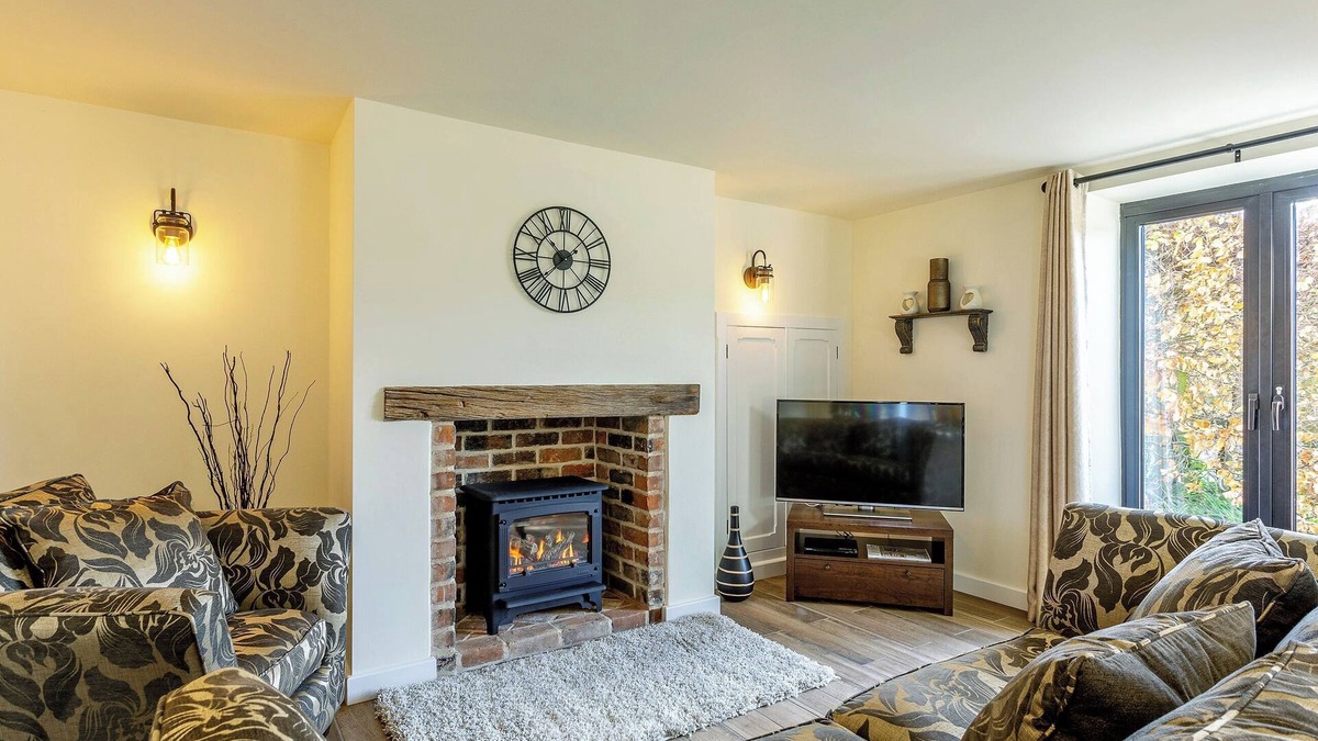 Highbridge Cottage | East Cottage - UKC4432