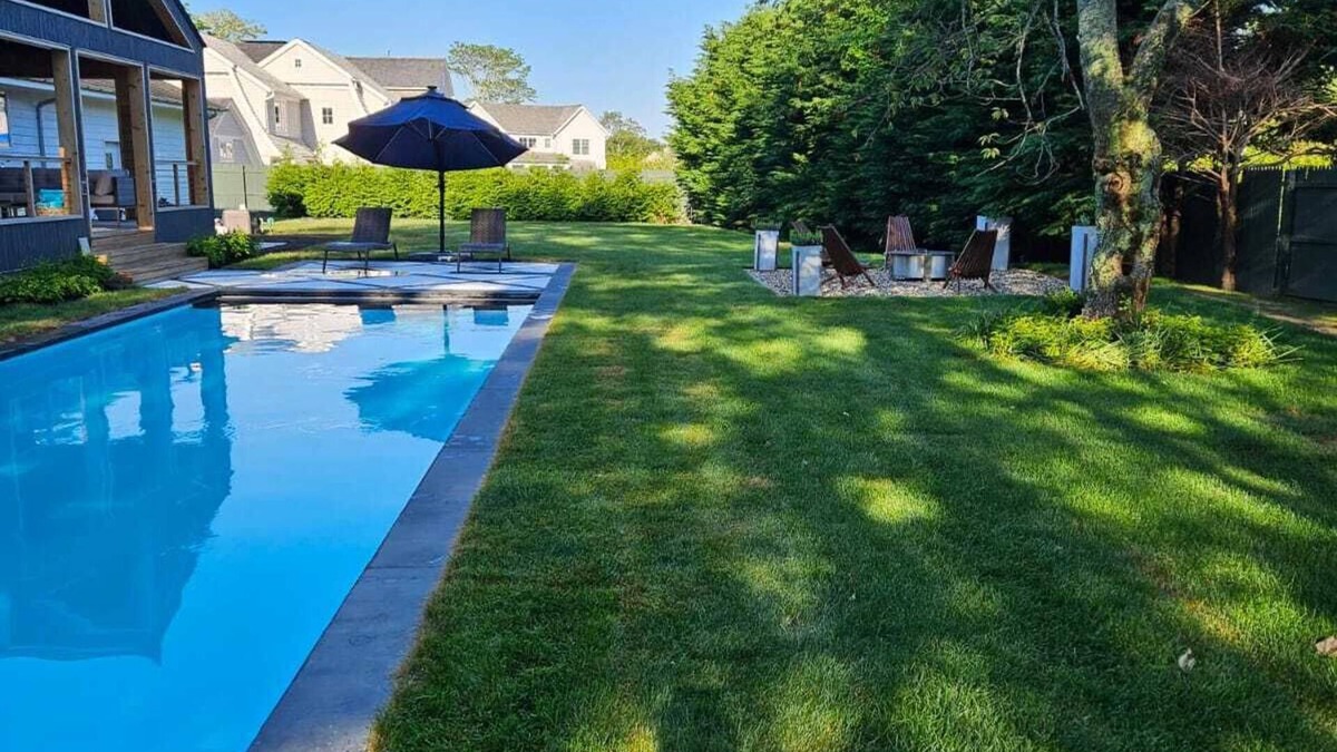 Village of East Hampton House | East Hampton Village! Excellent Location! Walk to Town New heated pool!