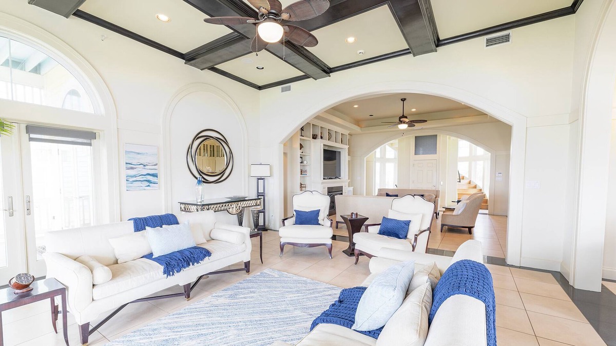 Beachtown Villa | East Island Villa - Beachfront Luxury Home in Beachtown!