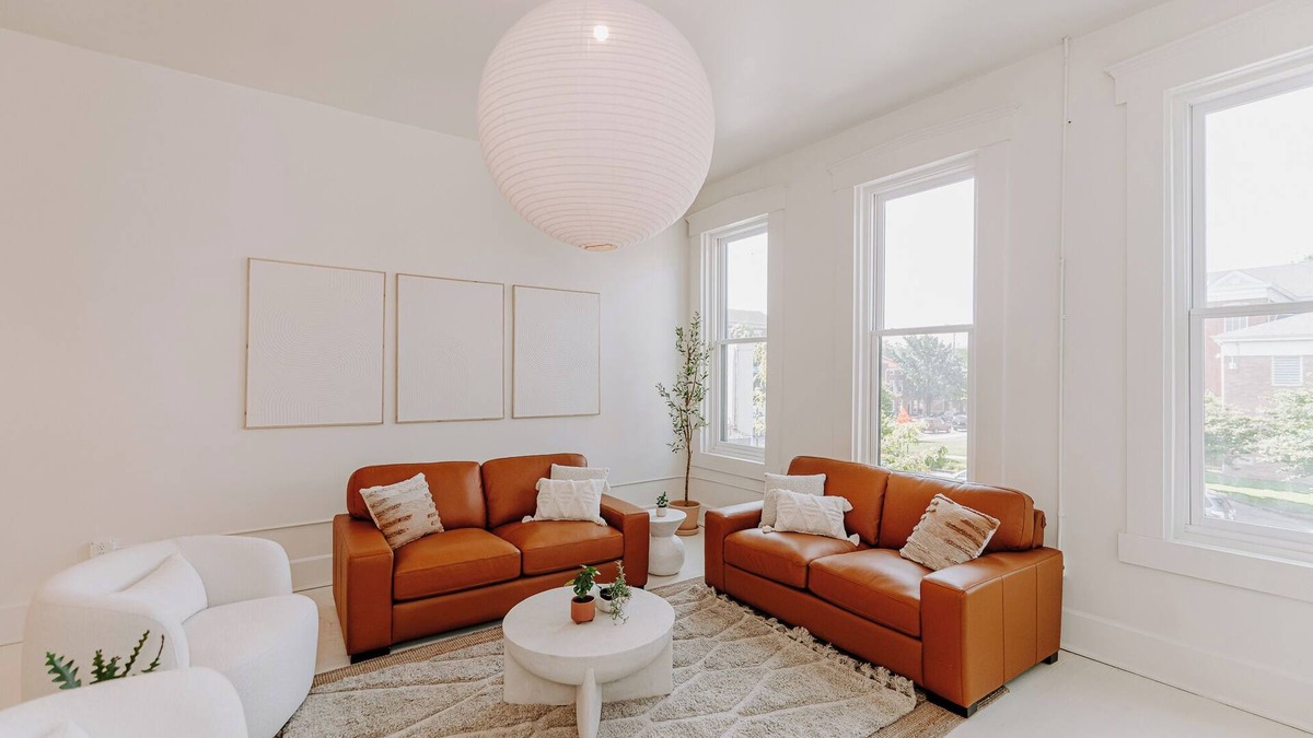 Madison Apartment | East Main Lofts - Haven 202