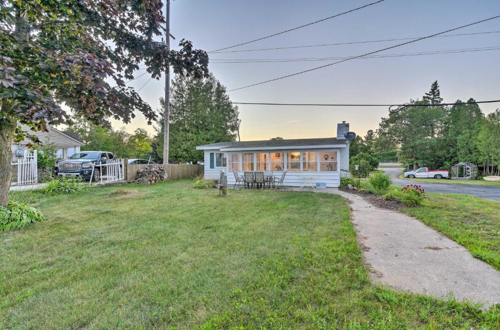 East Tawas House | East Tawas Cabin with Lake Huron Access and Views