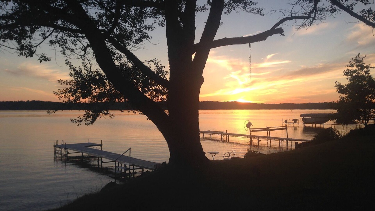 Alden House | East Torch Lake Family House