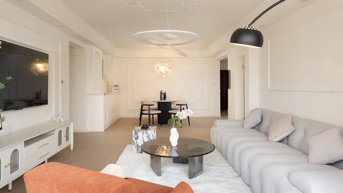 Shanghai Apartment | Eastern Hub- Romantic Stylish Spacious Apartment in Xintiandi with City View