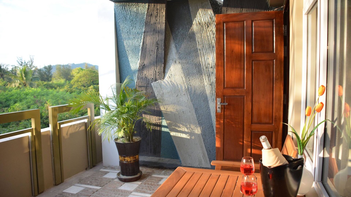 Mandalay Hotel | Eastern Palace Hotel