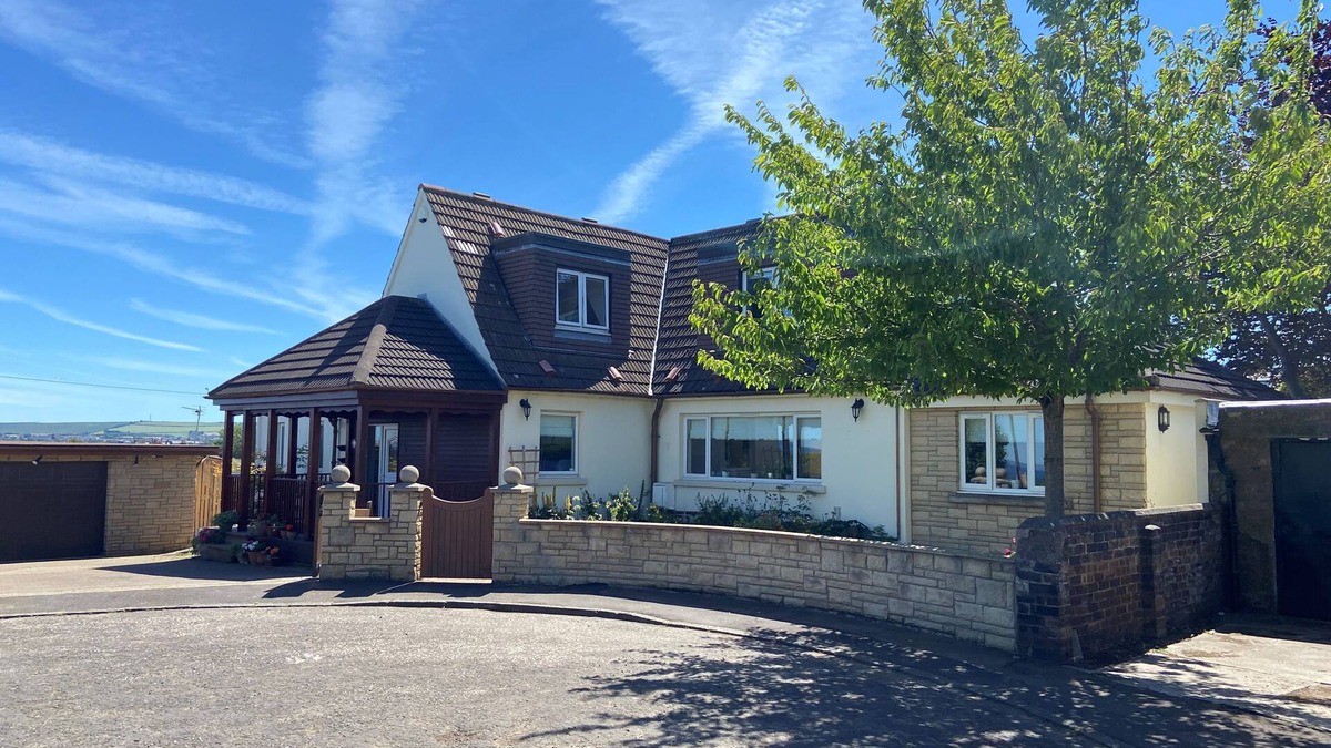 Joppa House | Eastfield - a villa that sleeps 10 guests in 4/5 bedrooms