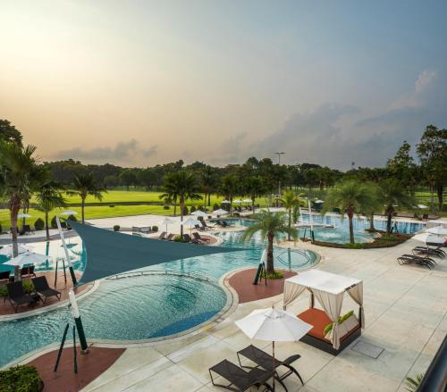 Racha Thewa Resort | Eastin Thana City Golf Resort Bangkok