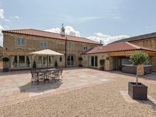 East Barkwith House | Eastlands Barn