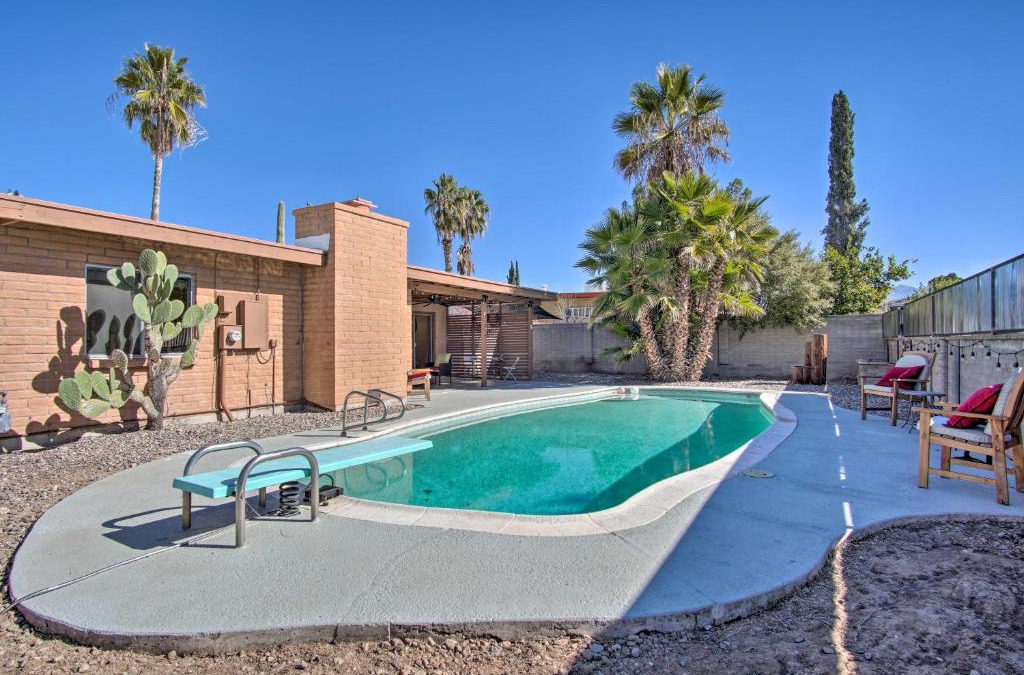 Tucson House | Eastside Home with Pool Near Hiking!