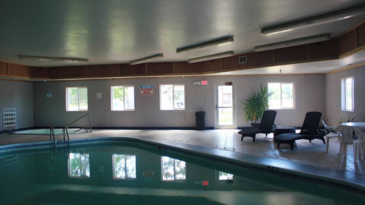 Motley Hotel | Eastwood Inn