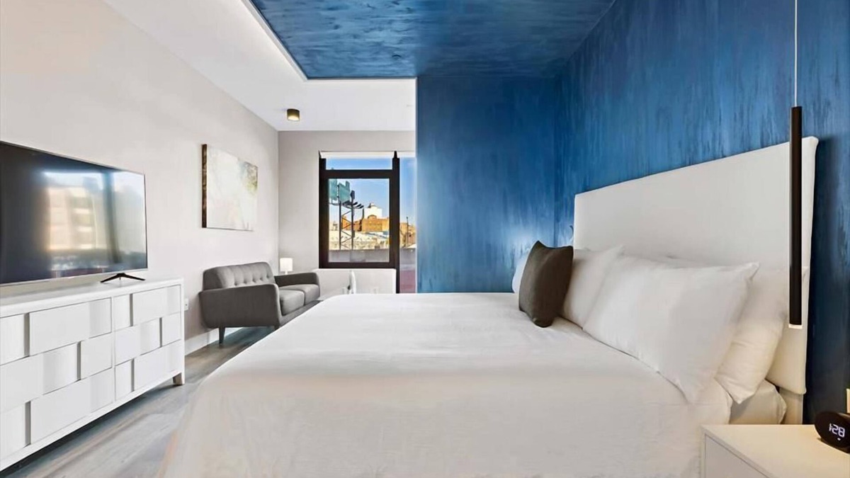 Port Morris Hotel | Easy access to I-87 King Studio | Near Stadium