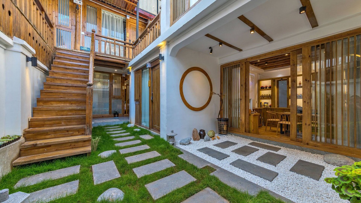 Dayan Old Town House | Easy Inn