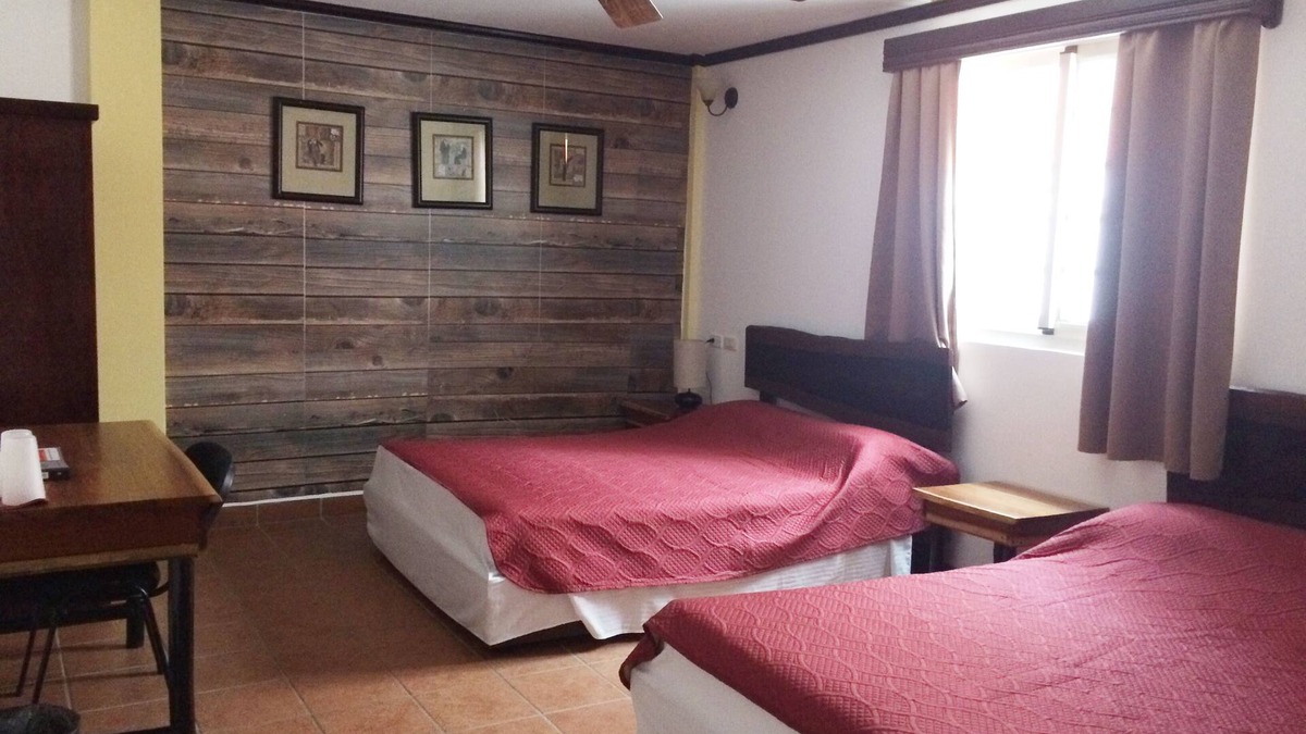 Belize City Hotel | EASY INN HOTEL-TWO BED ROOM -NUMBER 2