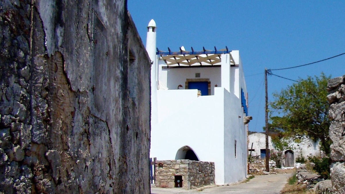 Kithira House | EASY LIVING - The beauty of simplicity!