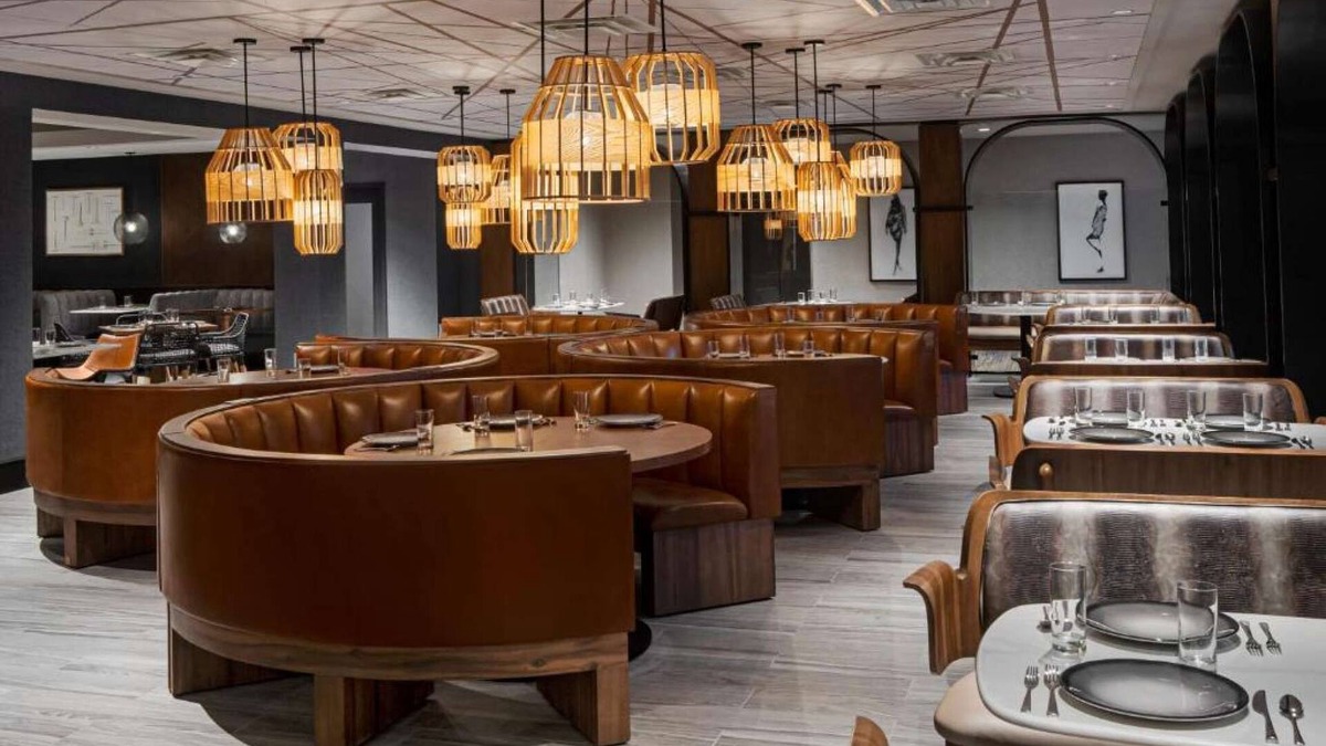 King of Prussia Hotel | Easy Philly Access | Dining. On-Site Bar. Pool.