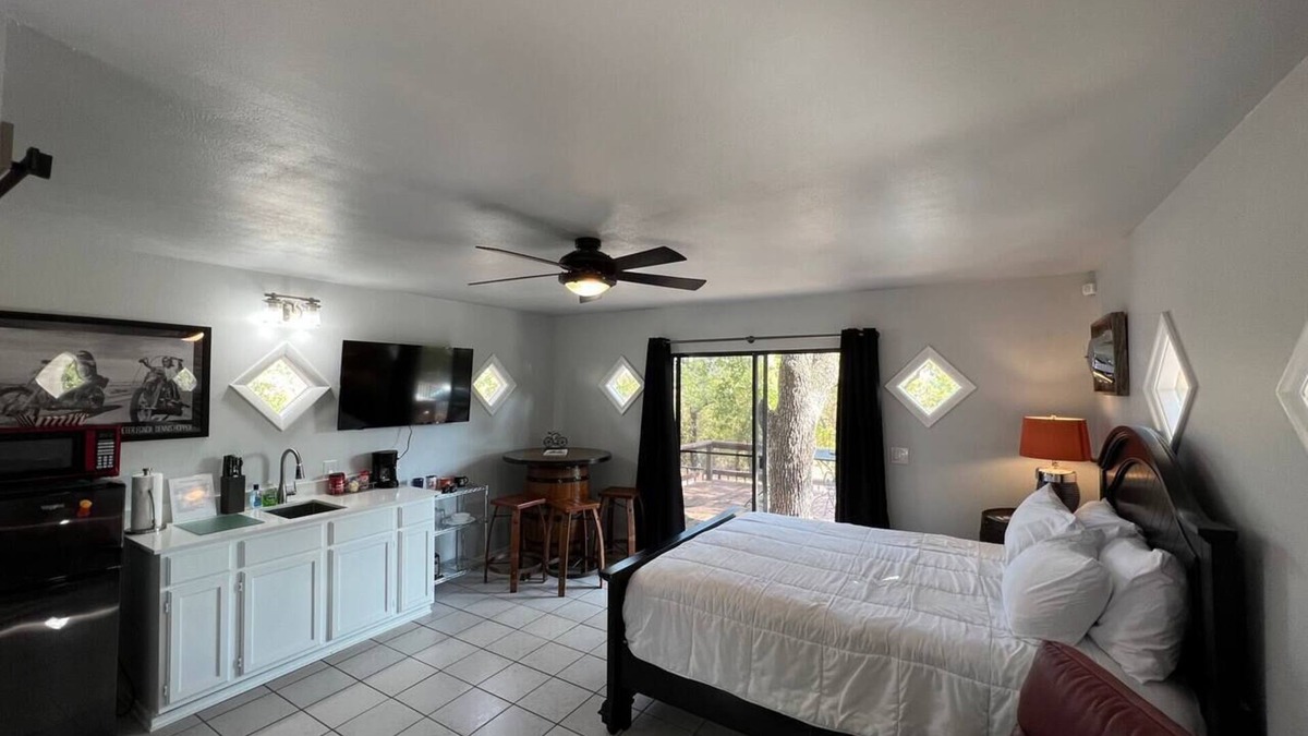 Medicine Park Cabin | Easy Rider Cabin -Boat/Trailer prkg, Pet ok w/fee