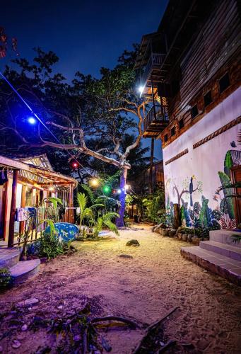 Koh Rong Sanloem Resort | Easy Tiger - M'Pai Bay Beach, Koh Rong Sanloem