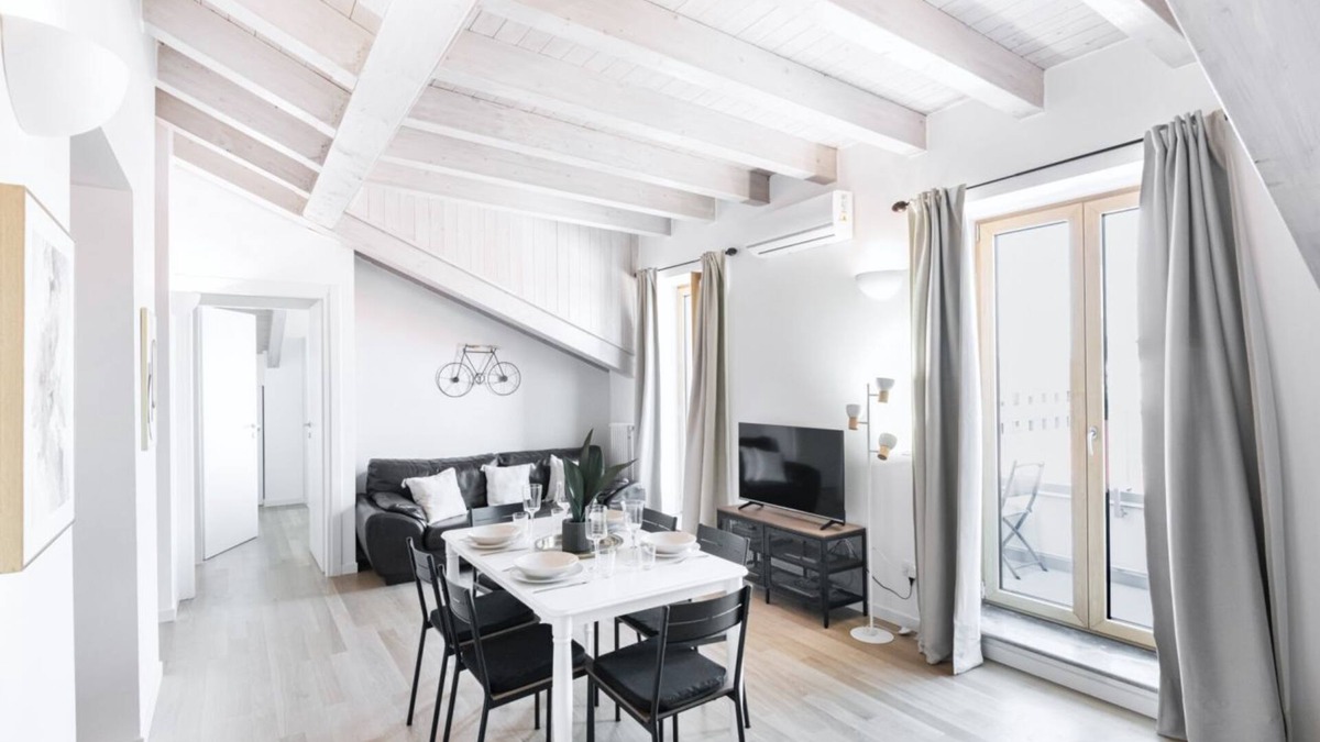 Ticinese Apartment | Easylife - Jewel with balcony in Porta Ticinese