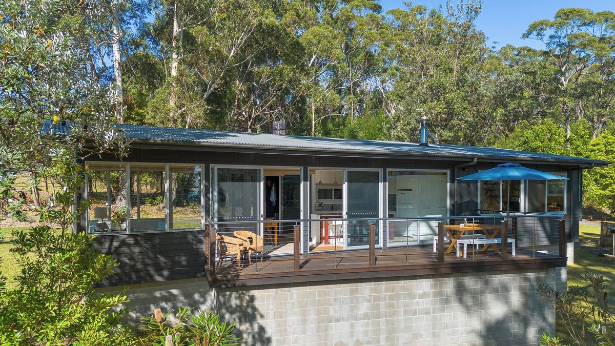 Bendalong House | Ebbys Beach House in the bush