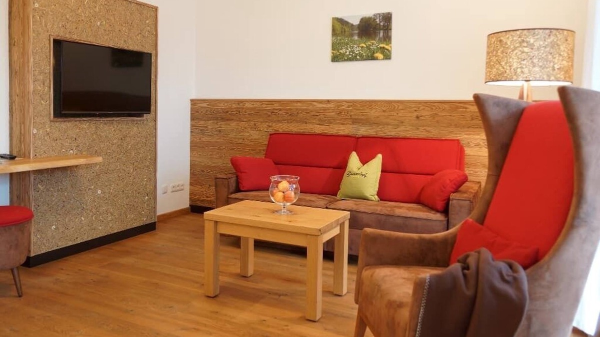 Burglengenfeld Apartment | Ebenerdige Ferienwohnung inkl. Terrasse mit Abendsonne