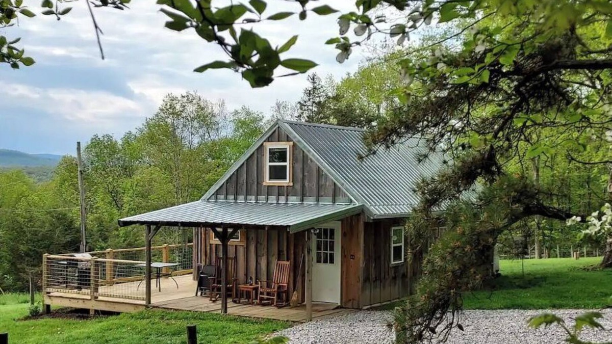 Harper Cabin | Ebenezer Cabin-Private Hot Tub, cozy Cabin w/Loft