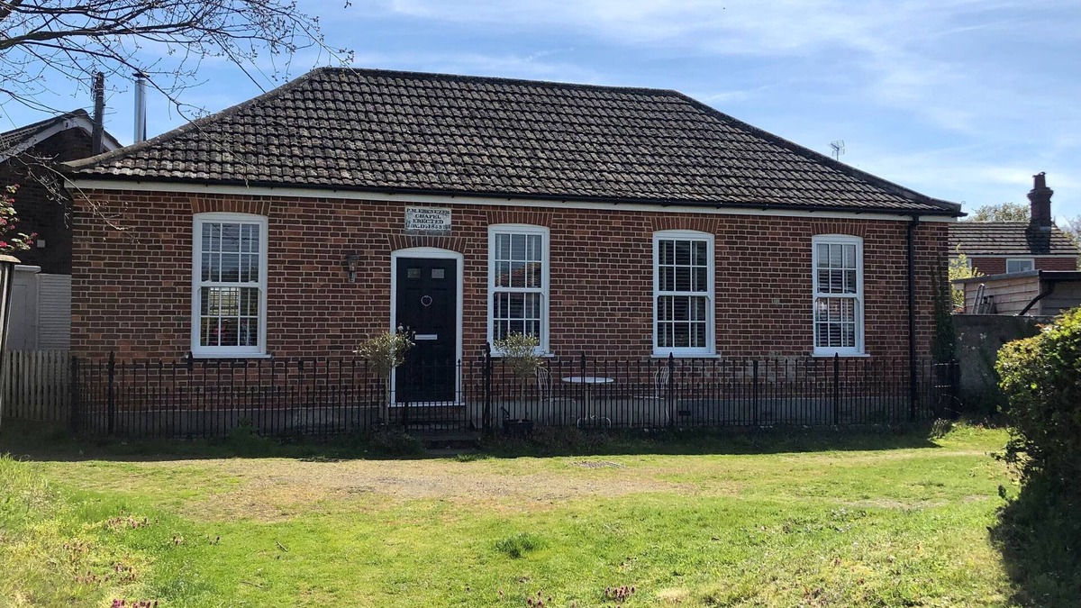 Knodishall Cottage | EBENEZER CHAPEL, pet friendly in Saxmundham