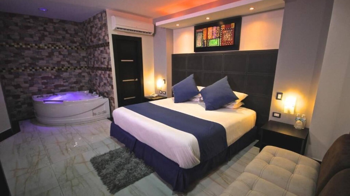 Santo Domingo de los Colorados Hotel | HOTEL GOLDEN VISTA