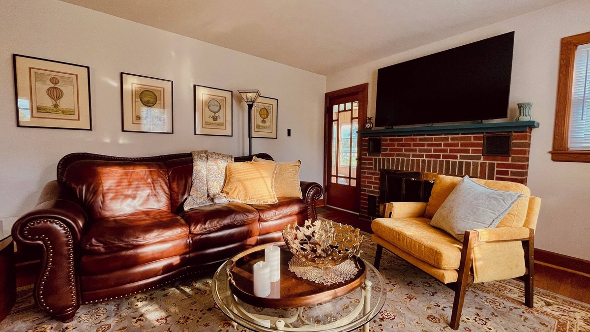 Edinburg House | Echoes of Edenburg