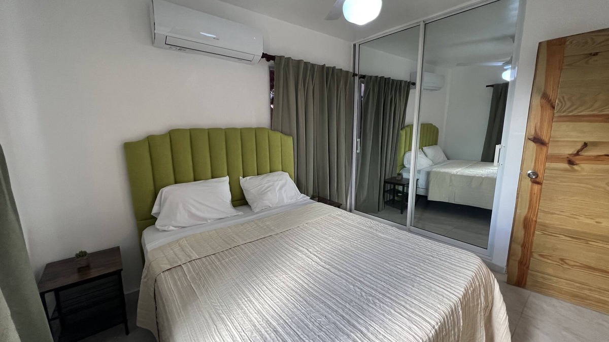 Cabrera Apartment | Eclectic and Cozy APT In El Paraiso Cabrera - 2 Min From Downtown