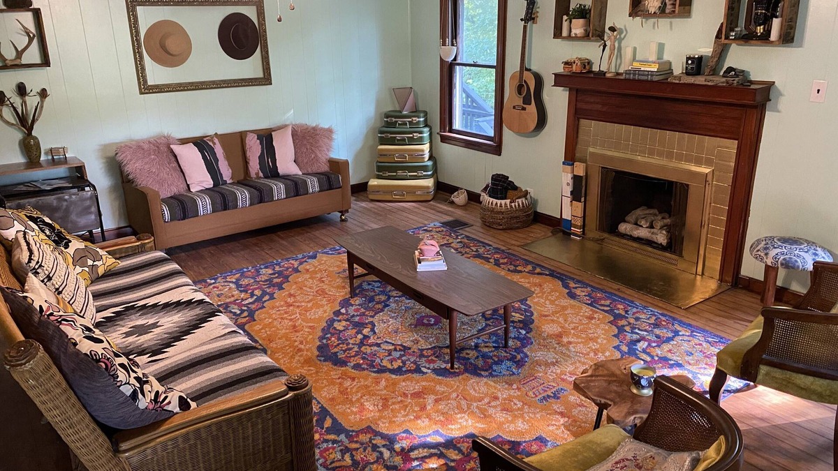 Denniston House | Eclectic Cabin On 20 Acres Near Red River Gorge