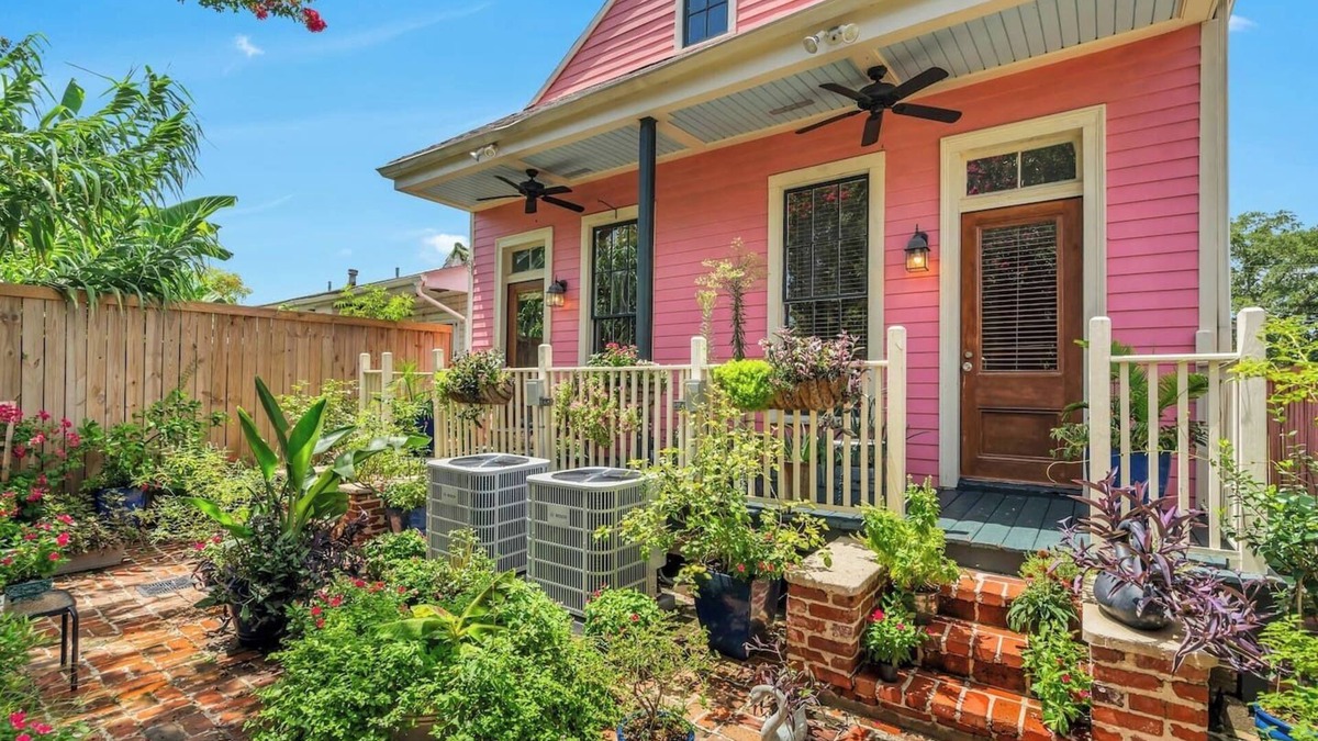 Treme House | Eclectic Duplex | Lovely Yard, Live Like a Local