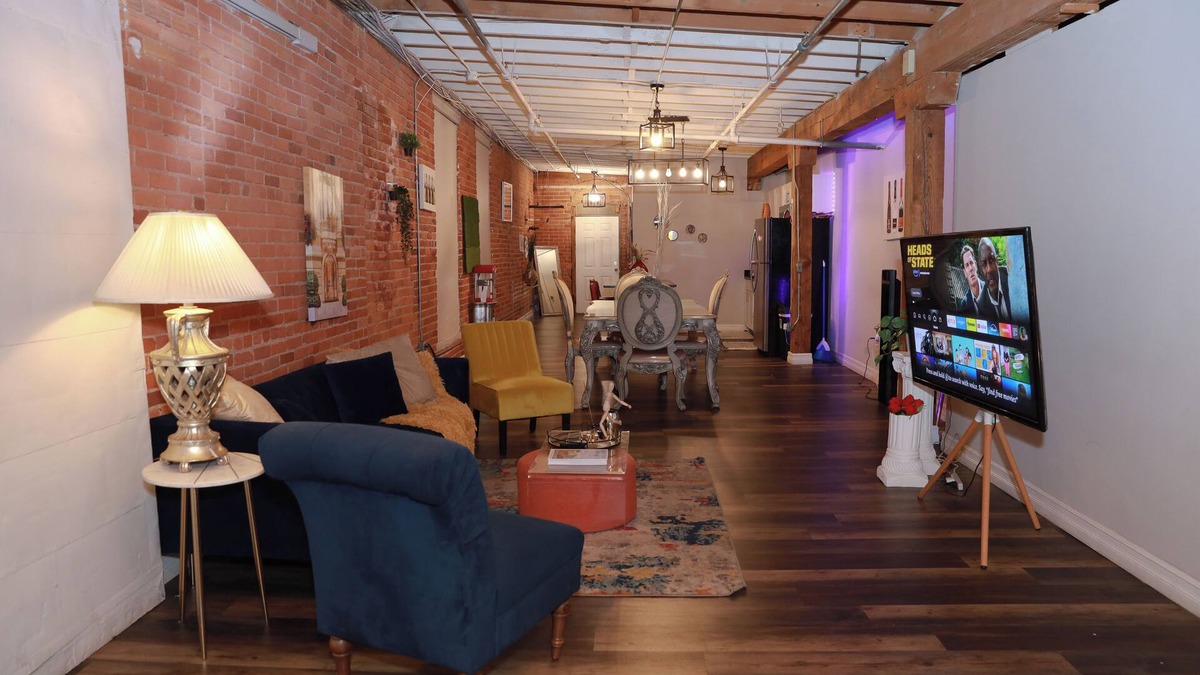 Detroit Apartment | Eclectic Industrial Loft in Detroit's Corktown + Free Parking