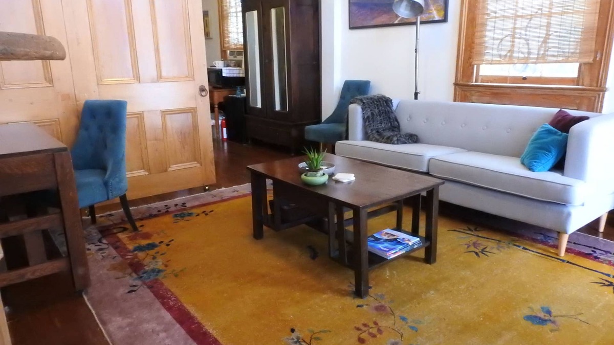 Bywater Apartment | Eclectic Marigny Home ~ Close To Galleries, Bars, Coffee Shops And Restaurants