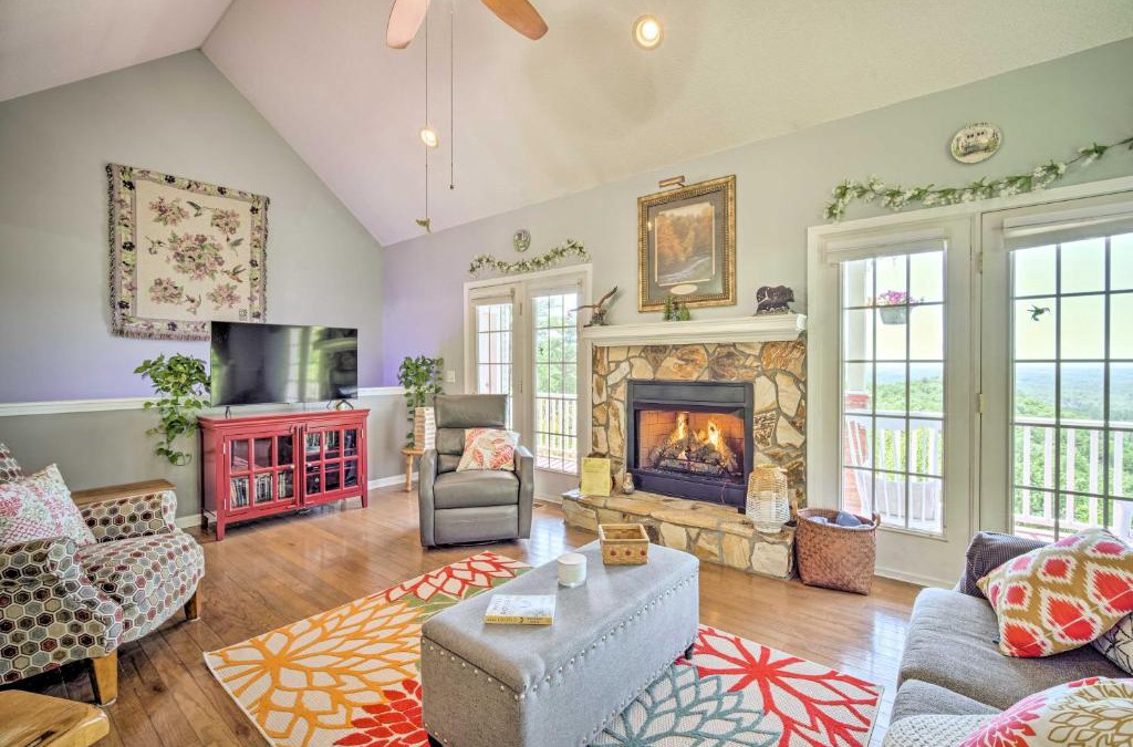 Ranger House | Eclectic Ranger Home with Mtn Views and Hot Tub!